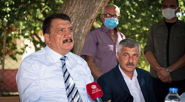 ARAPGİR İLÇESİNDE İNCELEMELERDE BULUNAN BAŞKAN GÜRKAN “TÜRKİYE’DE REKOR KIRAN BİR BELEDİYE HÜVİYETİNDEYİZ”