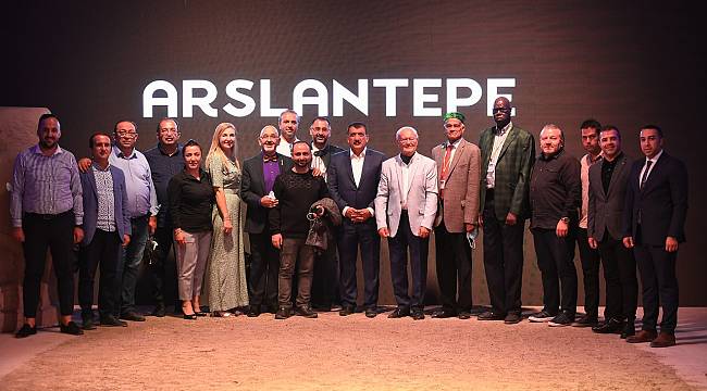 21 Kreasyondan Oluşan Tarihin Işığında Arslantepe III Defilesi Sergilendi