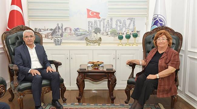 ESKİ BAKAN AKŞİT’TEN BAŞKAN GÜDER’E HİZMET VE YATIRIM TEŞEKKÜRÜ