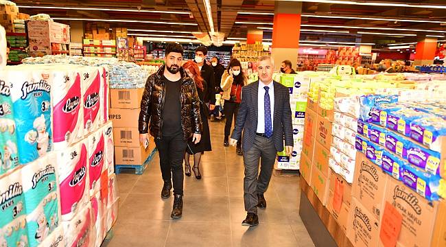 BAŞKAN ÇINAR, İLÇEDEKİ ESNAFLARI İŞYERLERİNDE ZİYARET EDİP TALEPLERİNİ DİNLEDİ