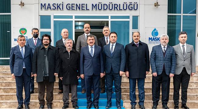 Kuluncak İlçesi heyeti ile biraraya gelen Başkan Gürkan;