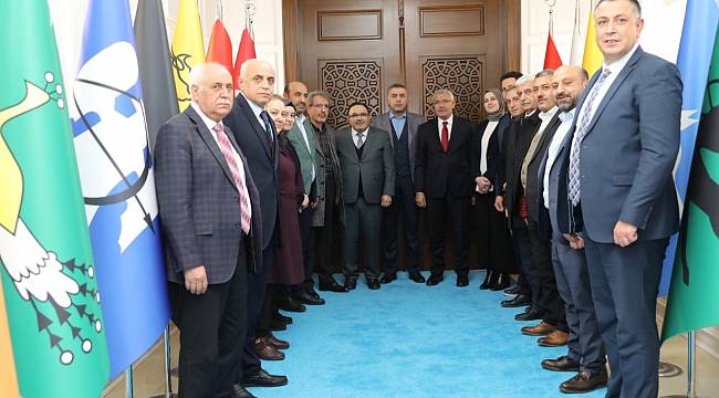 BAŞKAN GÜDER, AK PARTİ GENEL MERKEZ YEREL YÖNETİMLER BAŞKAN YARDIMCISI VELİ BÖKE’YE SUNUM YAPTI