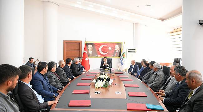 MHP Hekimhan İlçe Teşkilatını kabul eden Başkan Gürkan,