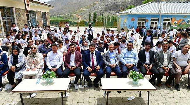 ‘PORGA ÇOCUK ŞENLİĞİ’ RENKLİ VE COŞKU DOLU ANLARA SAHNE OLDU