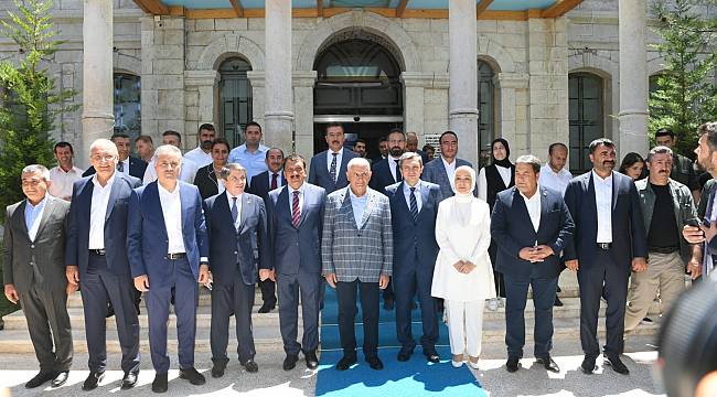 Kent Müzesi’ni ziyaret eden AK Parti Genel Başkan Vekili Binali Yıldırım