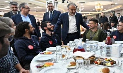 Teknoloji savaşçıları Bursa sofrasında buluştu