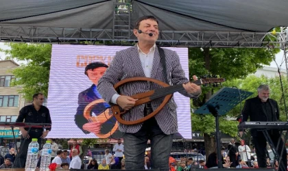 Coşkun Sabah Düzce’de sahne aldı