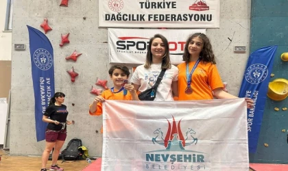 Nevşehir Belediyespor’dan iki Türkiye ikinciliği