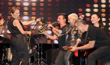 Manisa Demirci’de 90’lar gecesi yaşandı